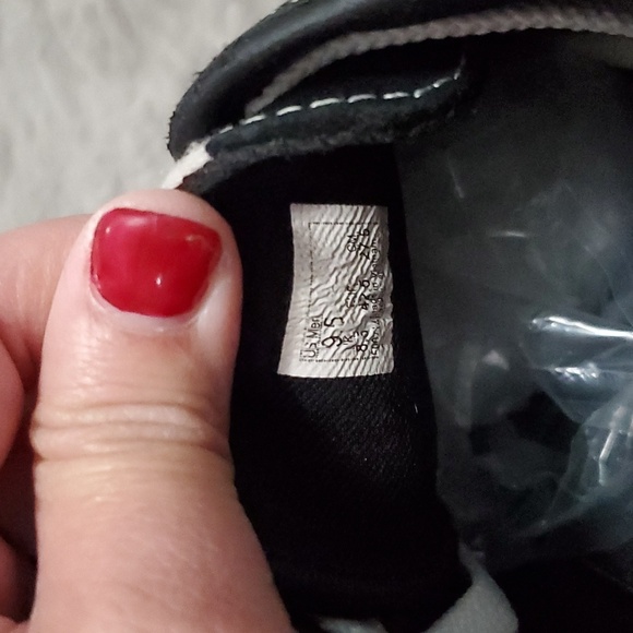 Vans off the wall suede canvas checkerboard sneakers - Picture 13 of 13